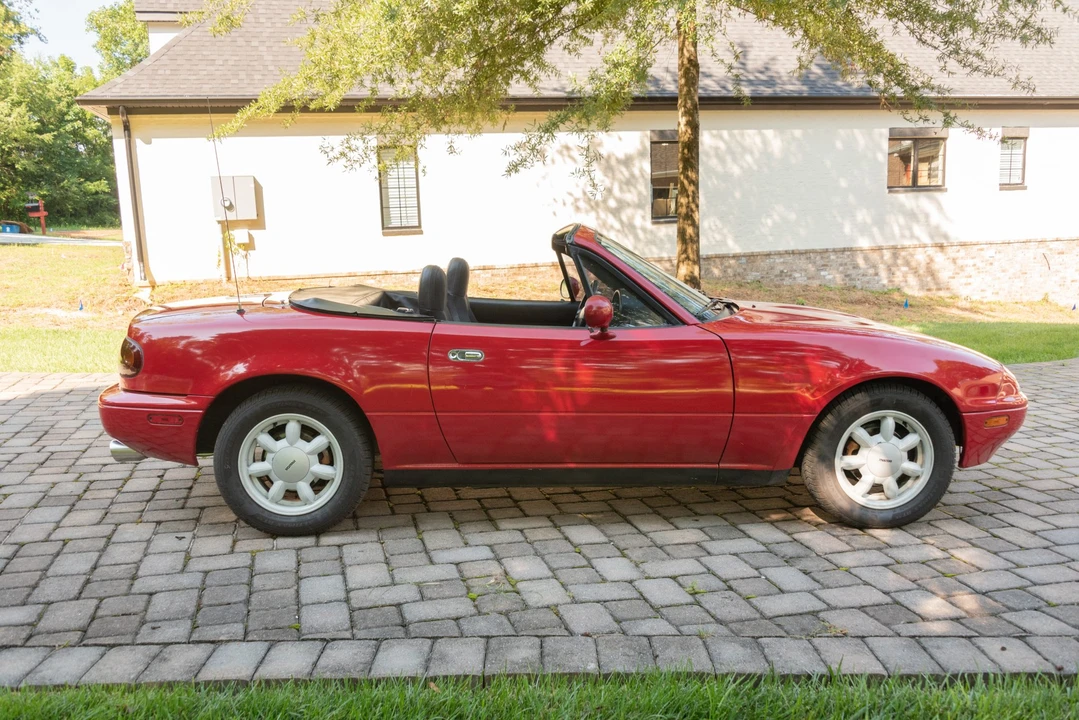 1990 Mazda NA MX-5 Miata - Image 21 of 31