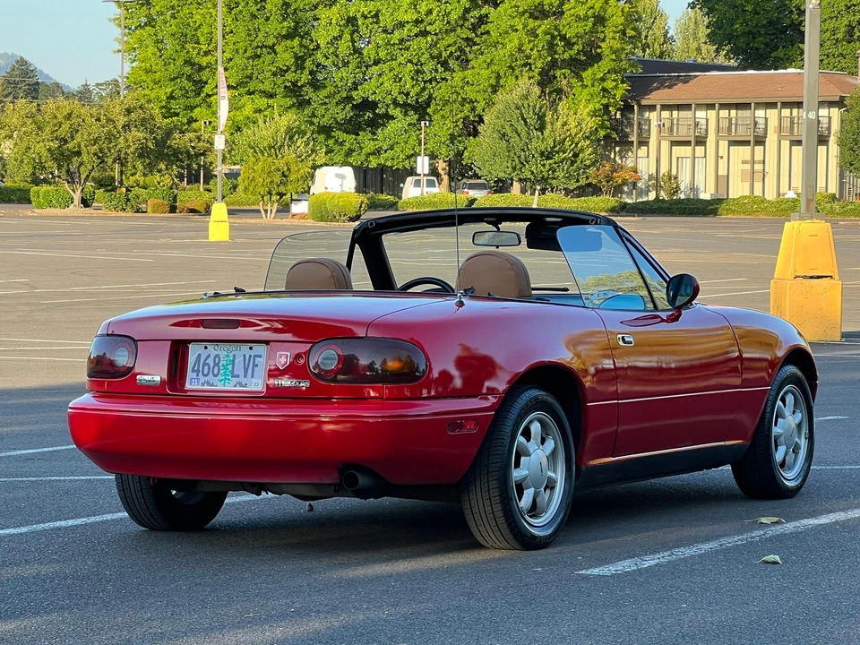 1990 Mazda NA MX-5 Miata - Image 11 of 31
