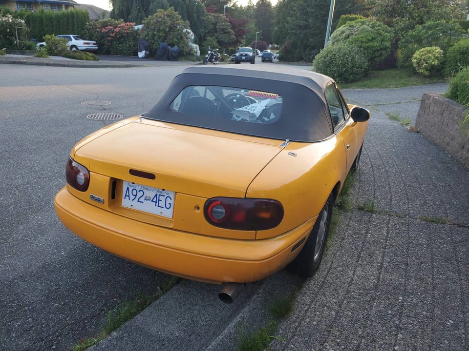 1990 Mazda NA MX-5 Miata - Image 5 of 7