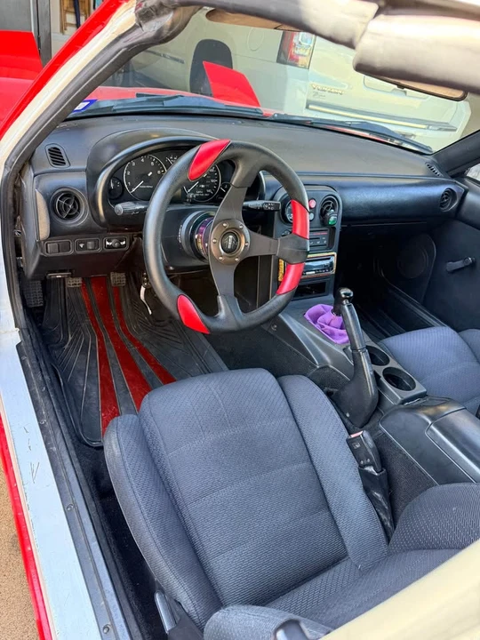 1990 Mazda NA MX-5 Miata - Image 6 of 10