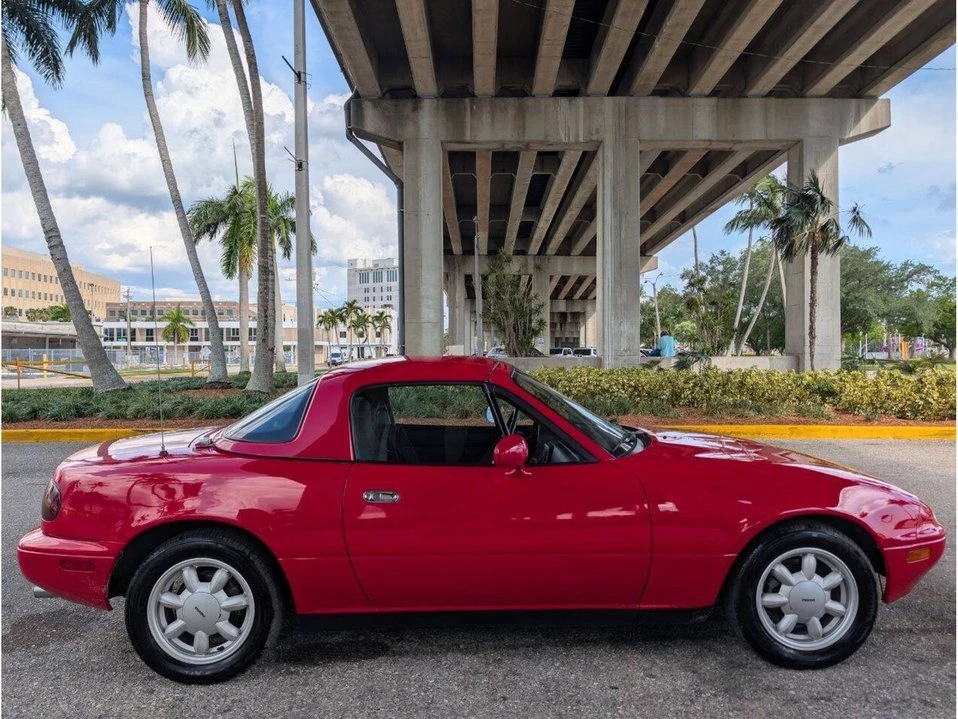 1990 Mazda NA MX-5 Miata - Image 5 of 20