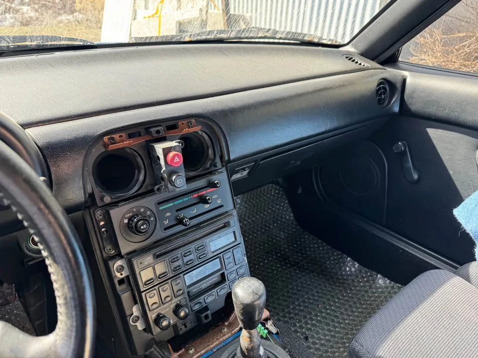 1990 Mazda NA MX-5 Miata - Image 6 of 7