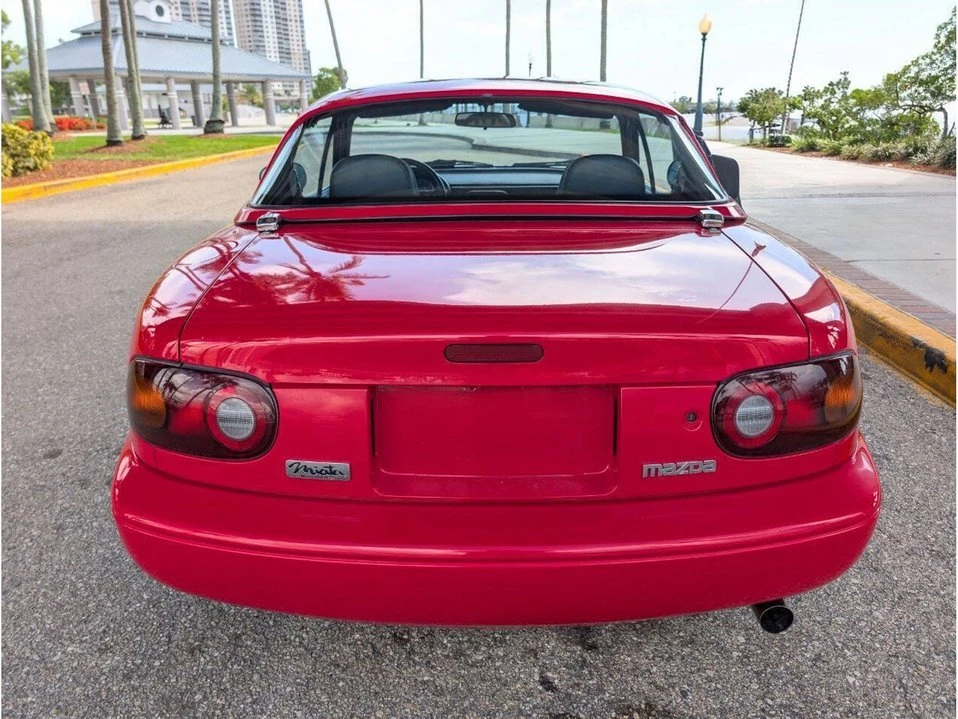 1990 Mazda NA MX-5 Miata - Image 6 of 20