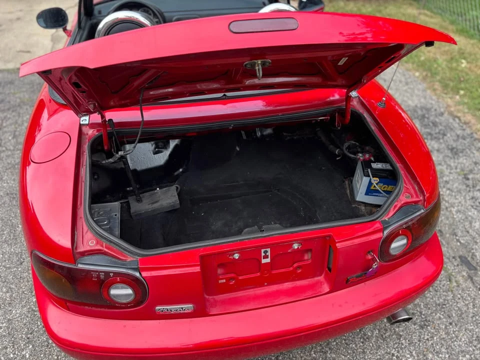 1990 Mazda NA MX-5 Miata - Image 6 of 10