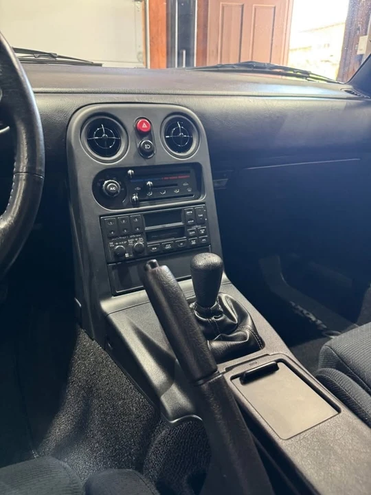 1990 Mazda NA MX-5 Miata - Image 15 of 20