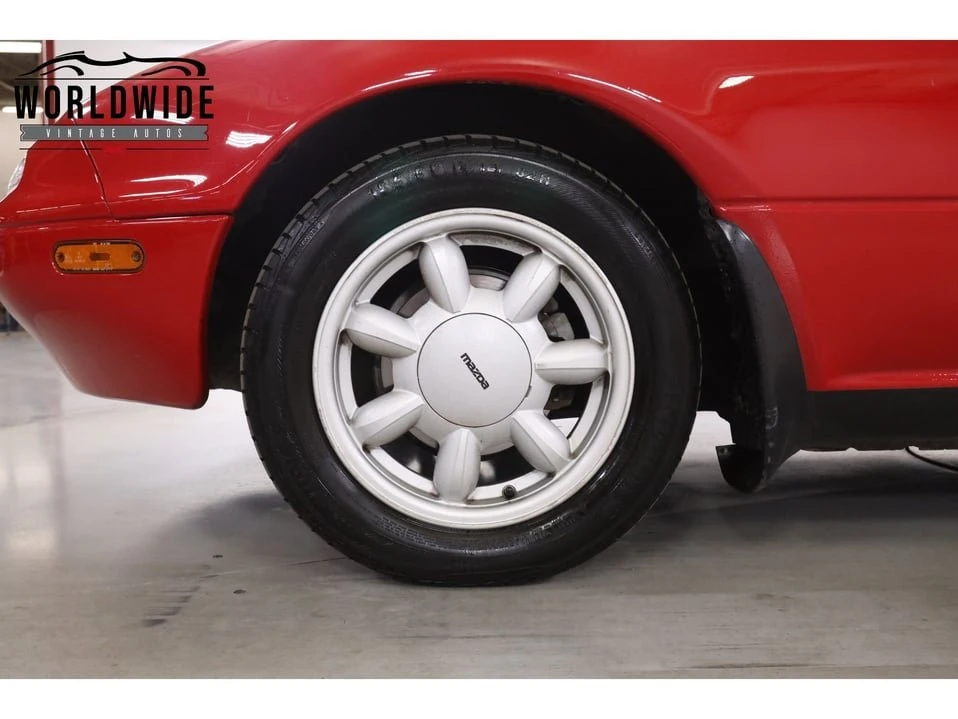 1990 Mazda NA MX-5 Miata - Image 16 of 20