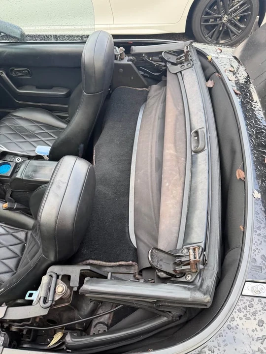 1990 Mazda NA MX-5 Miata - Image 5 of 6