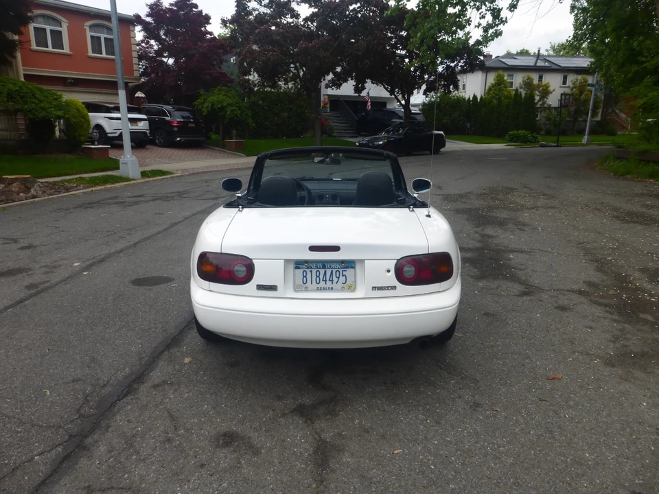 1990 Mazda NA MX-5 Miata - Image 4 of 31