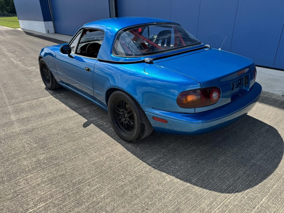 1990 Mazda NA MX-5 Miata - Image 4 of 31