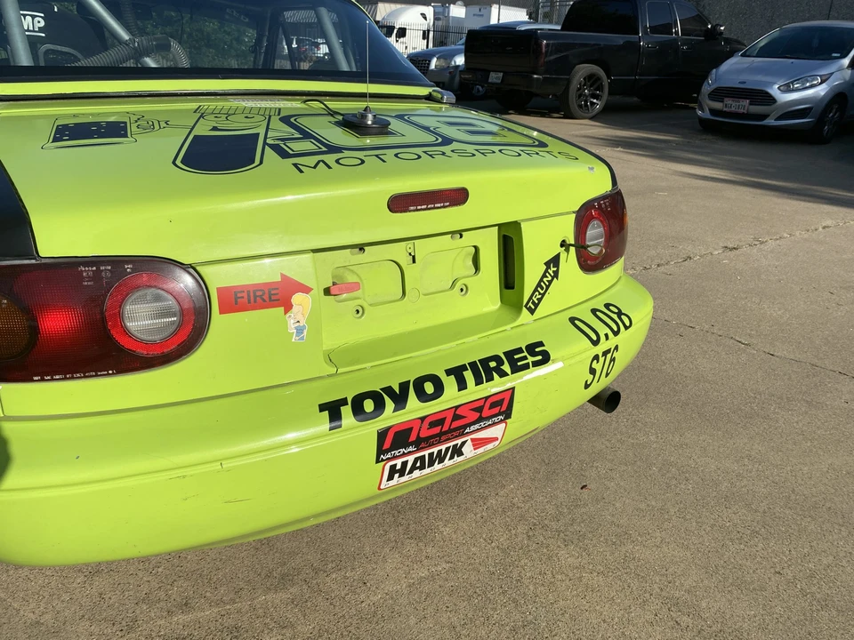 1990 Mazda NA MX-5 Miata - Image 28 of 31