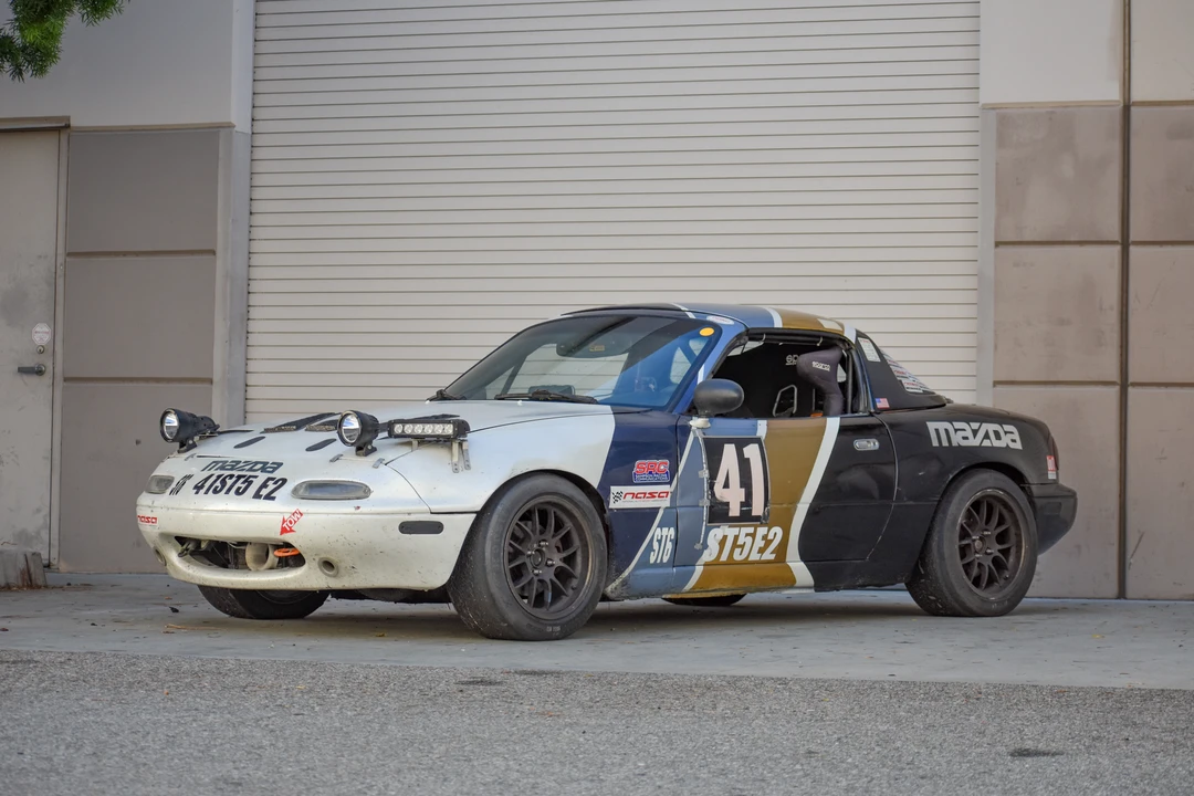 1990 Mazda NA MX-5 Miata - Image 4 of 31