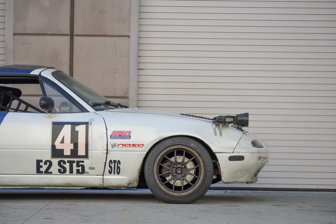 1990 Mazda NA MX-5 Miata - Image 11 of 31