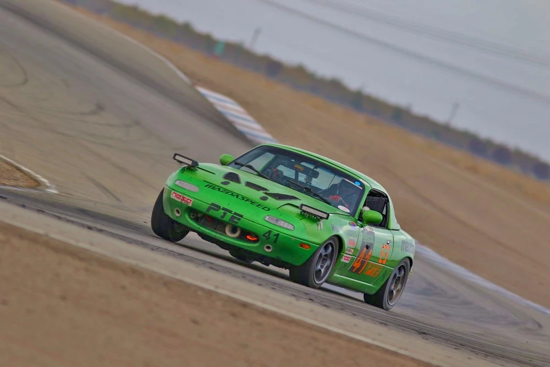 1990 Mazda NA MX-5 Miata - Image 24 of 31