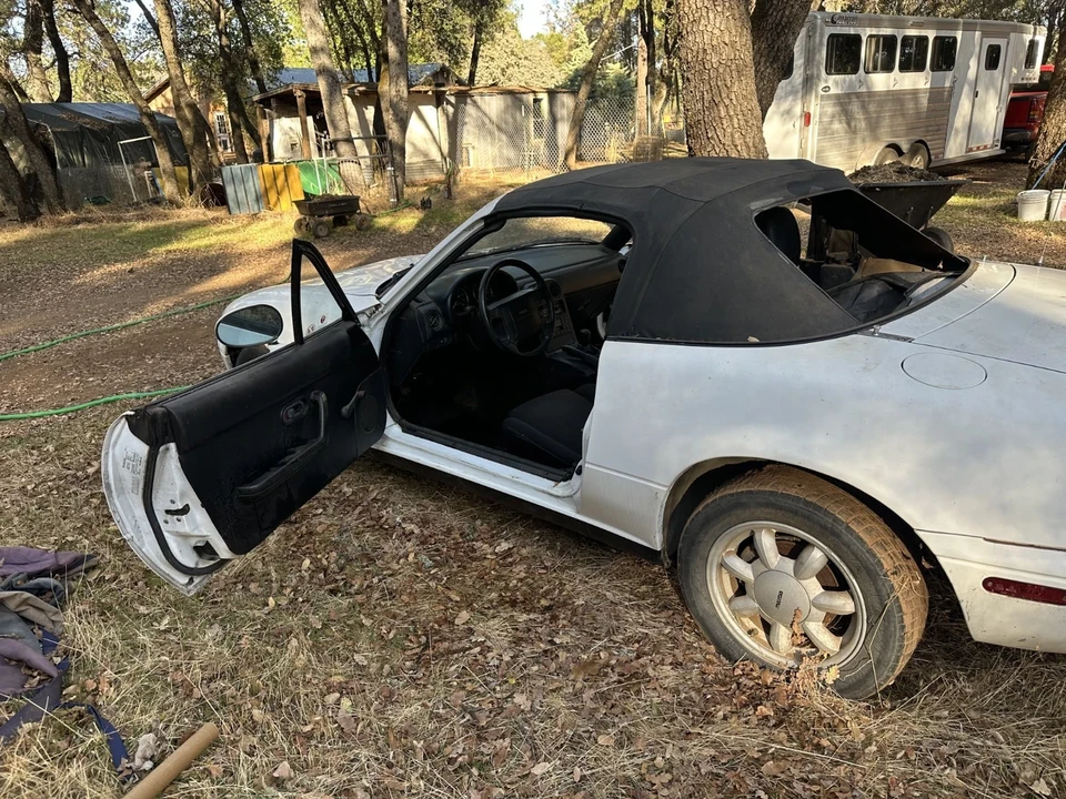 1990 Mazda NA MX-5 Miata - Image 7 of 7