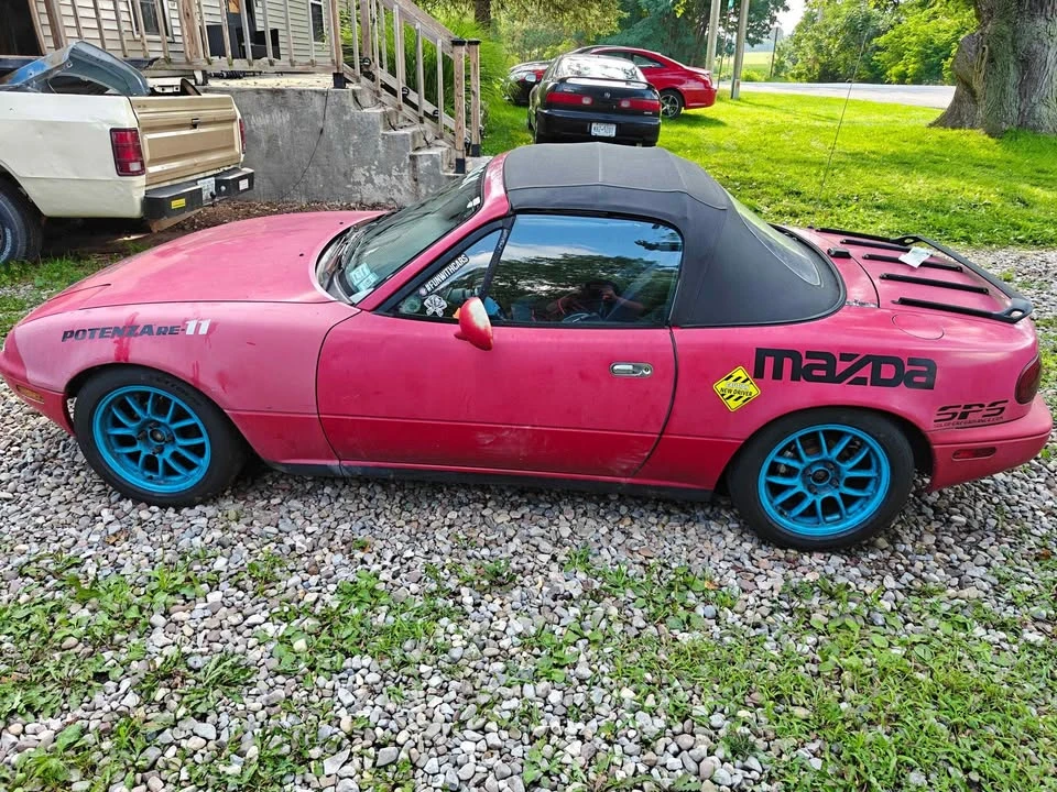 1990 Mazda NA MX-5 Miata - Image 2 of 11