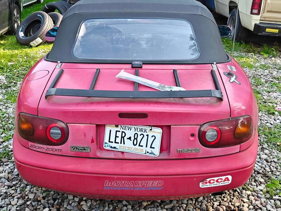 1990 Mazda NA MX-5 Miata - Image 5 of 11