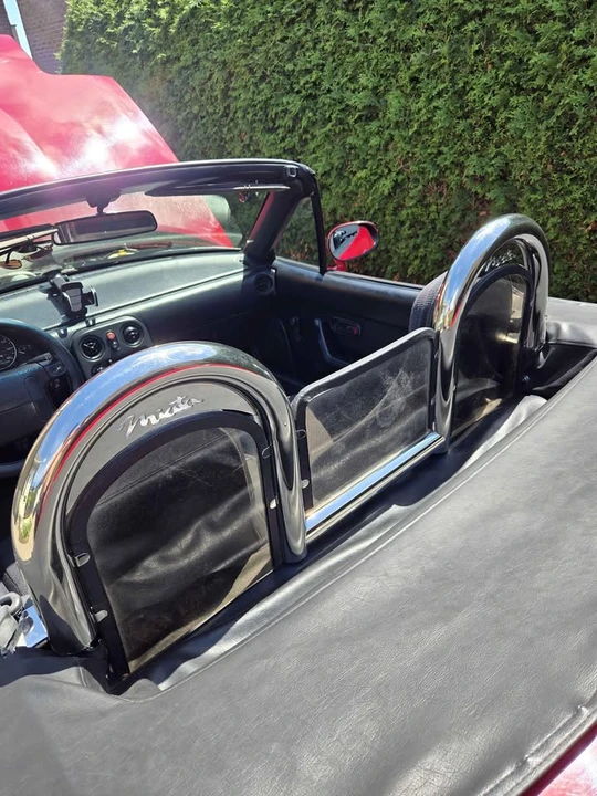 1990 Mazda NA MX-5 Miata - Image 5 of 10