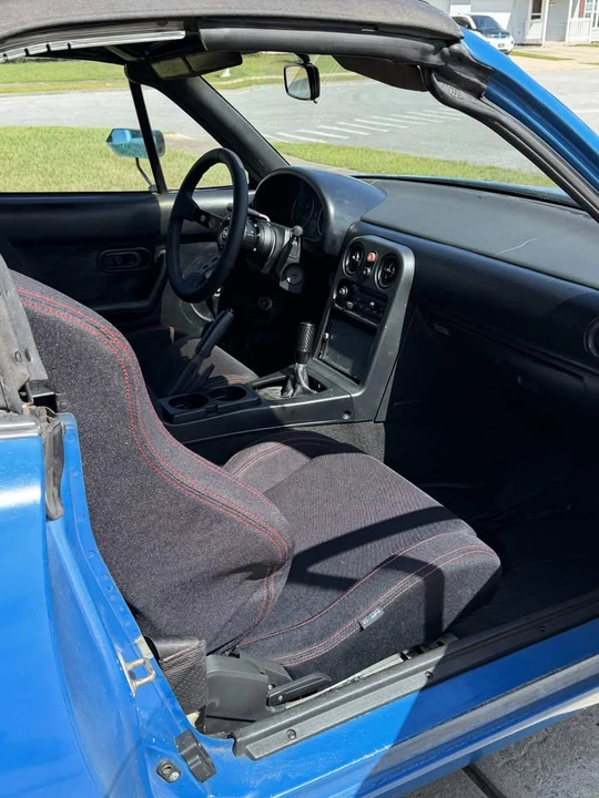 1990 Mazda NA MX-5 Miata - Image 12 of 12