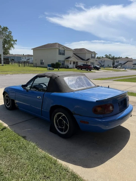 1990 Mazda NA MX-5 Miata - Image 6 of 12