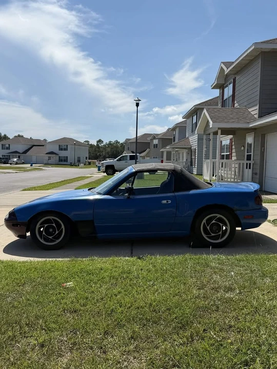 1990 Mazda NA MX-5 Miata - Image 7 of 12