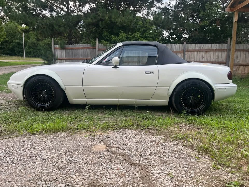 1990 Mazda NA MX-5 Miata - Image 5 of 8