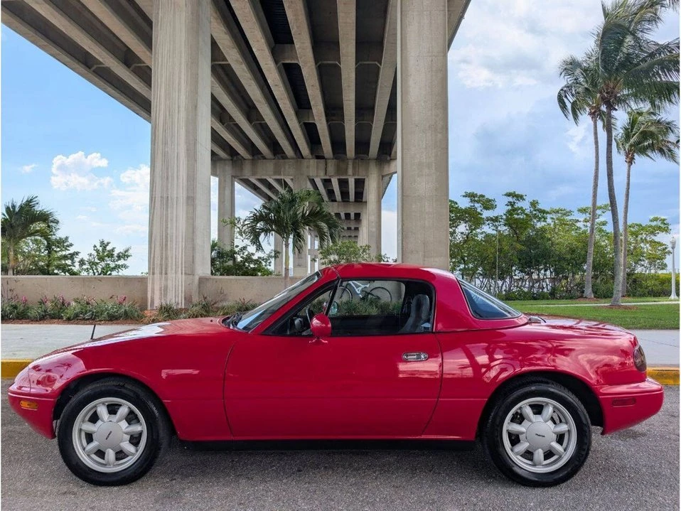 1990 Mazda NA MX-5 Miata - Image 7 of 20