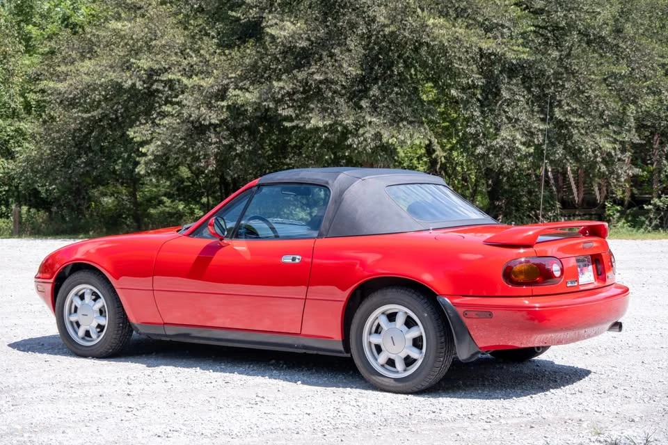 1990 Mazda NA MX-5 Miata - Image 5 of 20