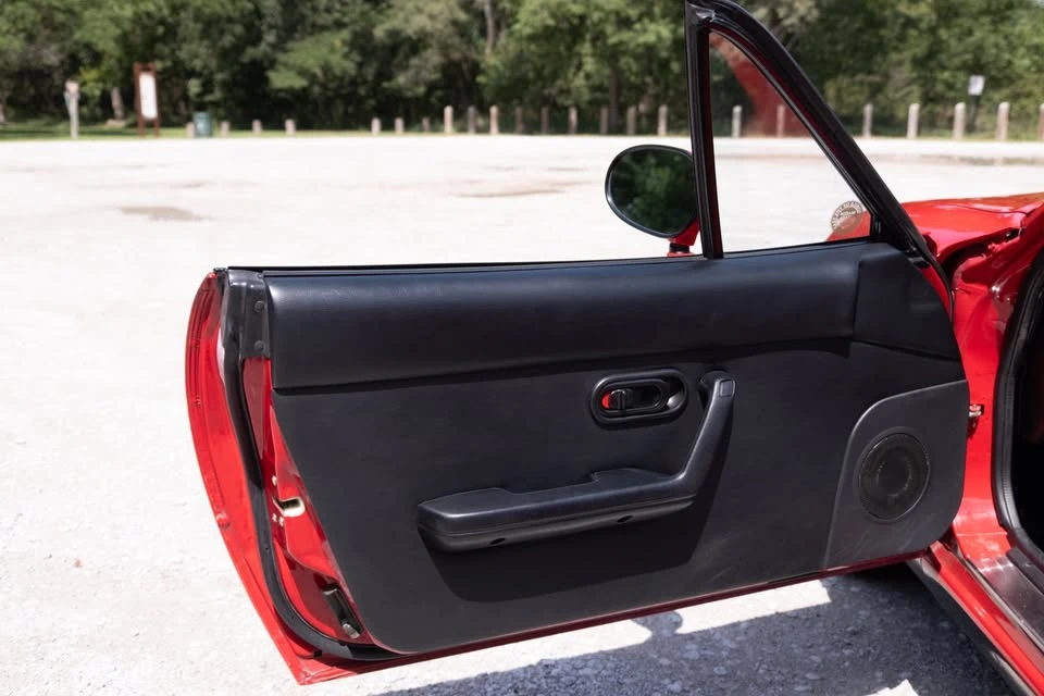1990 Mazda NA MX-5 Miata - Image 9 of 20