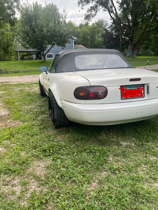 1990 Mazda NA MX-5 Miata - Image 4 of 8