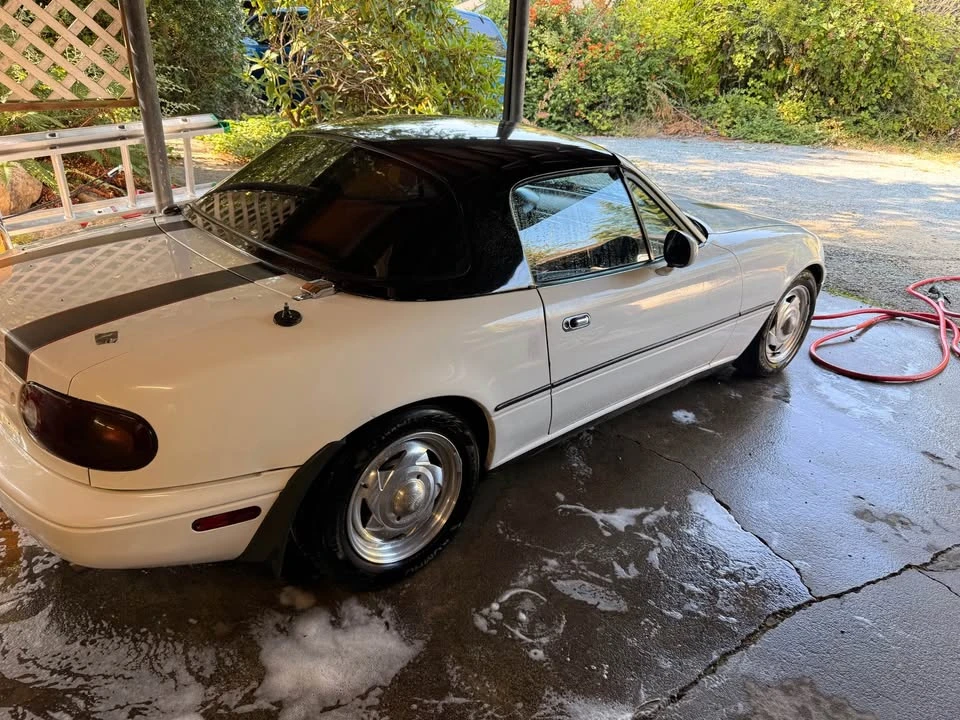 1990 Mazda NA MX-5 Miata - Image 5 of 12