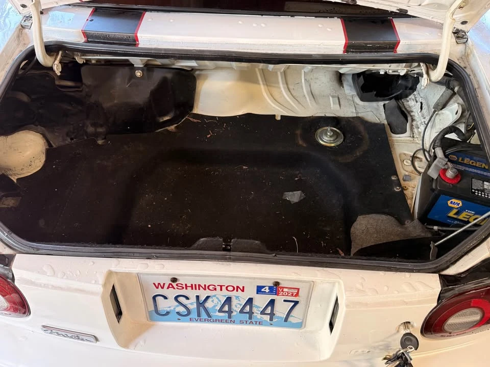 1990 Mazda NA MX-5 Miata - Image 6 of 12