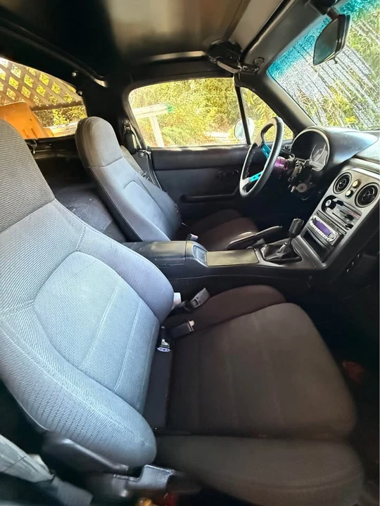 1990 Mazda NA MX-5 Miata - Image 8 of 12