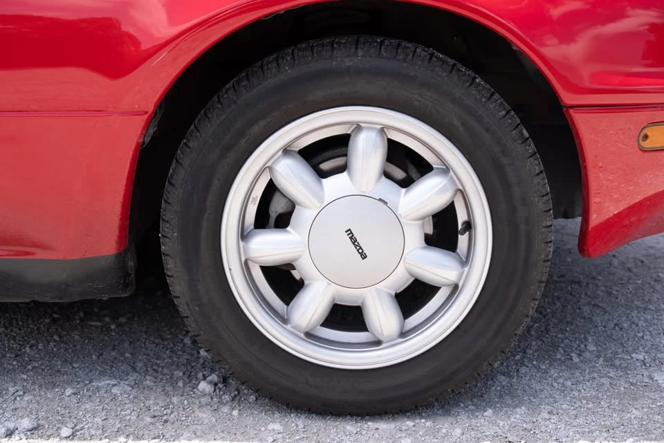 1990 Mazda NA MX-5 Miata - Image 19 of 20