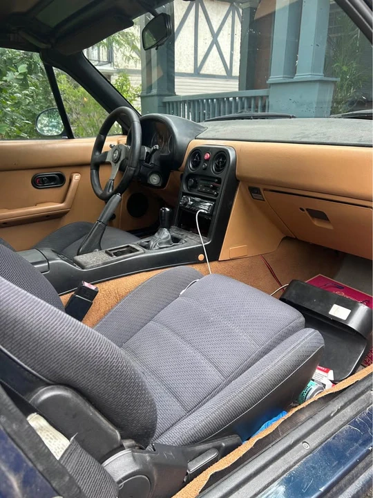 1990 Mazda NA MX-5 Miata - Image 8 of 10