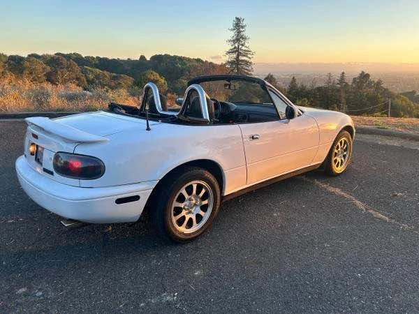 1990 Mazda NA MX-5 Miata - Image 3 of 9