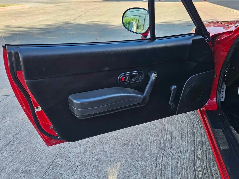 1990 Mazda NA MX-5 Miata - Image 8 of 16