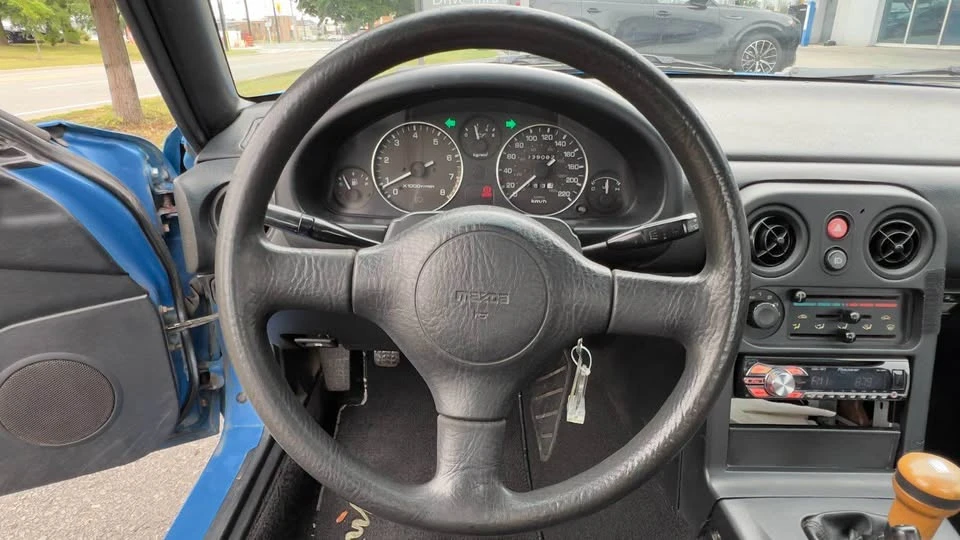 1990 Mazda NA MX-5 Miata - Image 10 of 11