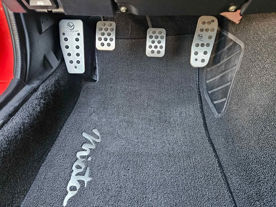 1990 Mazda NA MX-5 Miata - Image 12 of 16