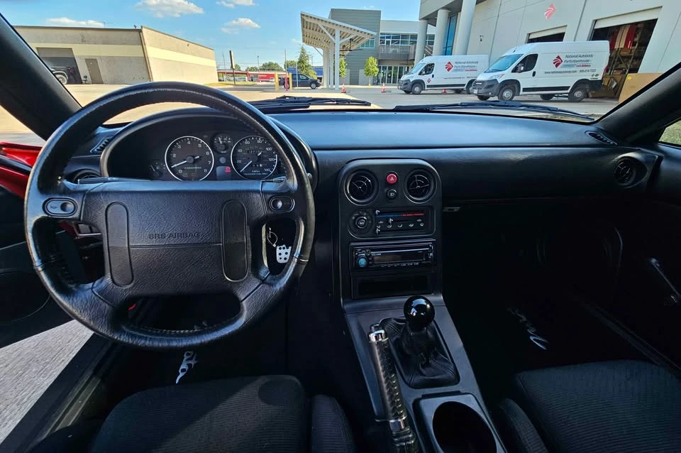 1990 Mazda NA MX-5 Miata - Image 11 of 16