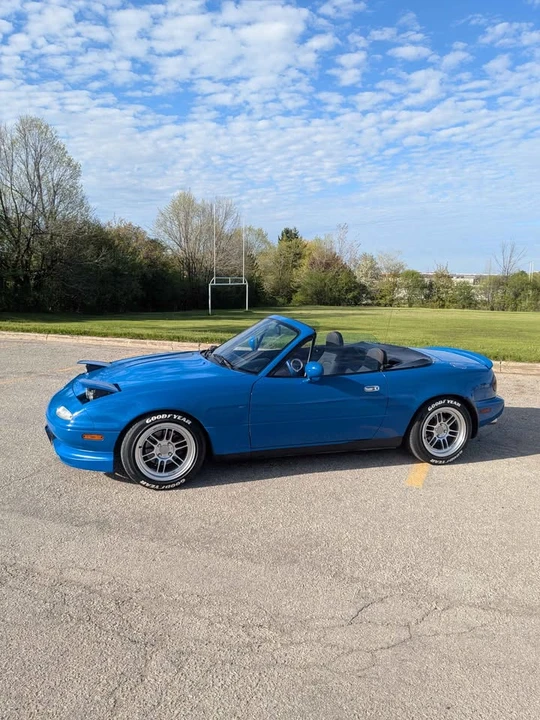 1990 Mazda NA MX-5 Miata - Image 6 of 16