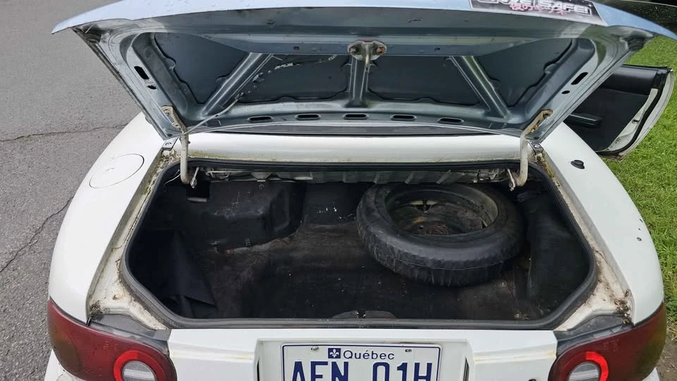 1990 Mazda NA MX-5 Miata - Image 5 of 7