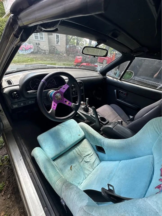 1990 Mazda NA MX-5 Miata - Image 6 of 7