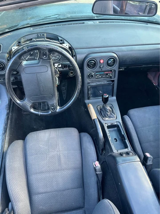 1990 Mazda NA MX-5 Miata - Image 8 of 12