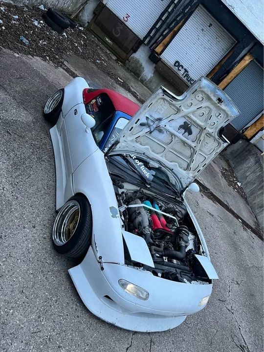 1990 Mazda NA MX-5 Miata - Image 16 of 20