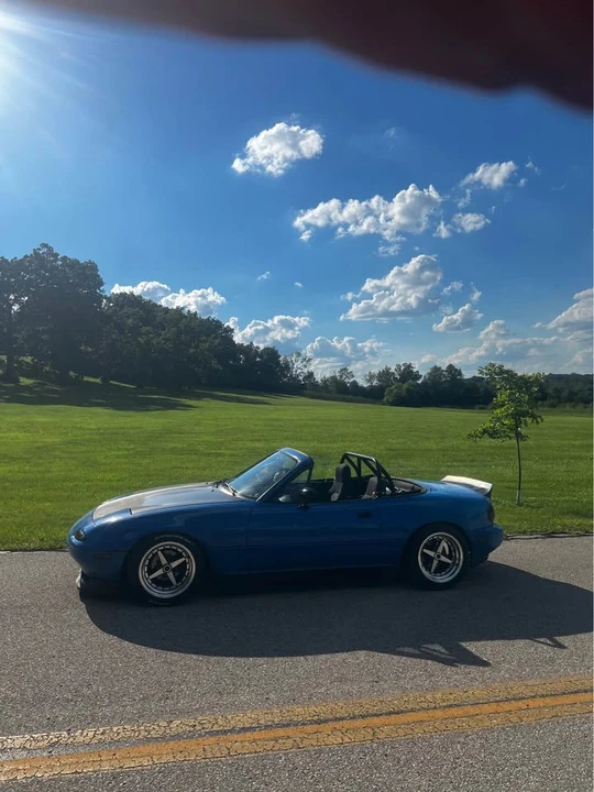 1990 Mazda NA MX-5 Miata - Image 2 of 4