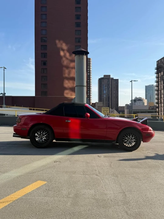 1990 Mazda NA MX-5 Miata - Image 2 of 5