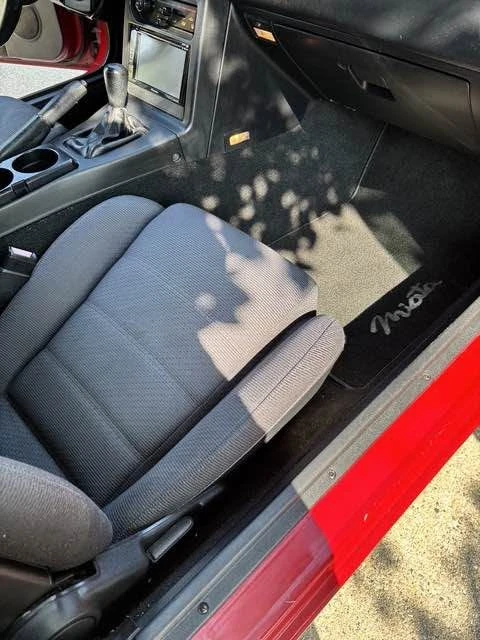 1990 Mazda NA MX-5 Miata - Image 8 of 14