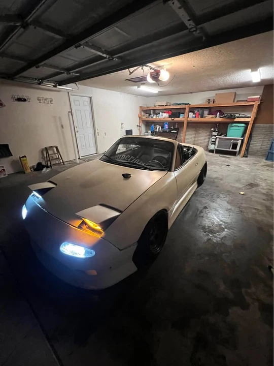 1990 Mazda NA MX-5 Miata - Image 5 of 13