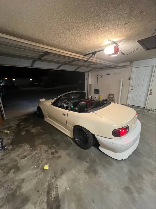 1990 Mazda NA MX-5 Miata - Image 4 of 13