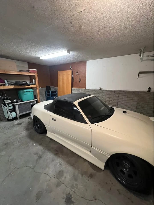 1990 Mazda NA MX-5 Miata - Image 9 of 13